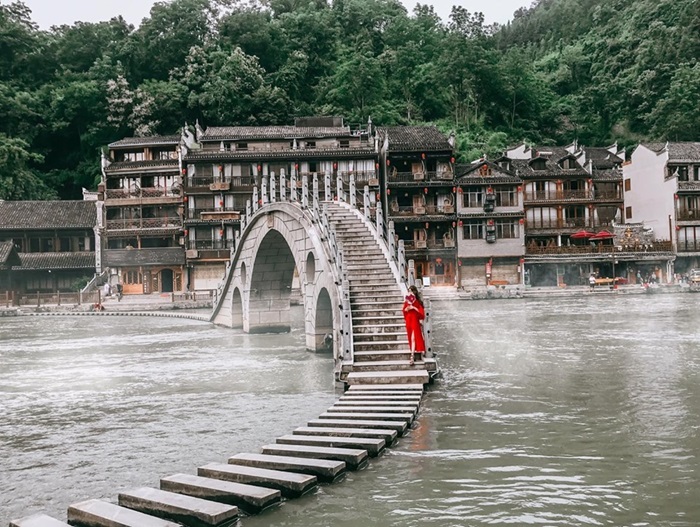 Du lịch Trung Quốc Phượng Hoàng Cổ Trấn du hành về quá khứ xa xôi