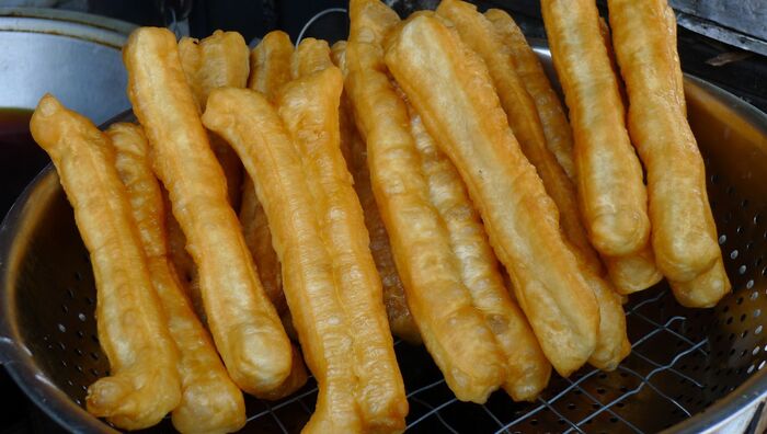 Món ăn đường phố Trung Quốc - Bánh quẩy