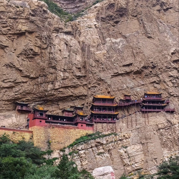 chùa treo Huyền Không